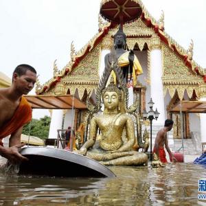 极端天气袭扰亚洲各国 泰国遭遇半世纪最严重洪灾